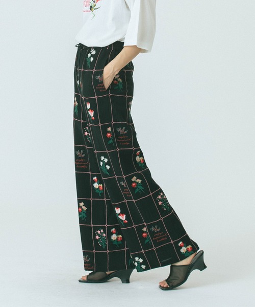 パンツ FLOWER CUT EMBROIDERY PANTS ROSE BUD パンツ (mag.by c)FLOWER EMBROIDERY PANTS レディース