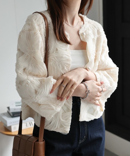 美品 シップス SHIPS パールボタン ノーカラージャケット ピンクベージュ 美品 シップス SHIPS パールボタン ノーカラージャケット ピンク