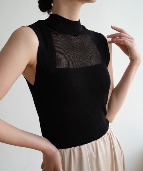 タンクトップ ノースリーブ 春夏服にピッタリ！ハイネックノースリーブ
