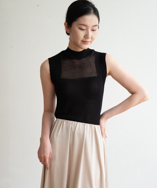 タンクトップ ノースリーブ ハイネックヘルシーな肌見せな夏服