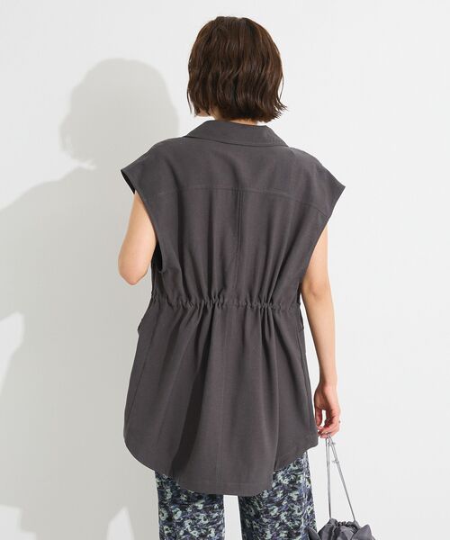 ブラックシンプルジレ　ハンドメイド 型紙なし】ちょっと適当に作っちゃう！ジレの作り方｜How to