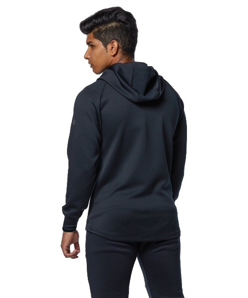 アンダーアーマー・ジップアップ・ブラック・Lサイズ UNDER ARMOUR 「UNDER ARMOUR」 ジップアップパーカー L