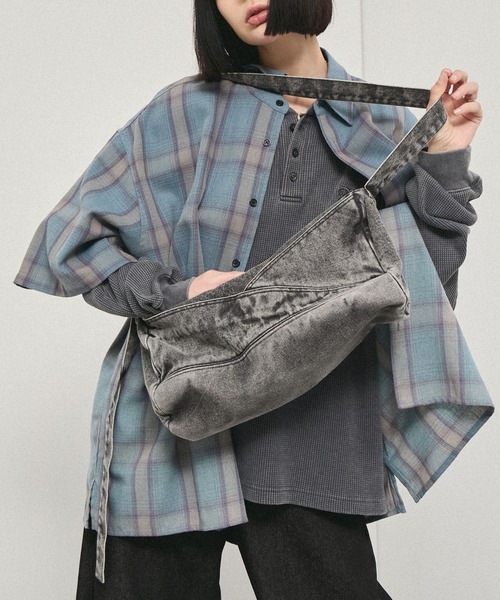 大人気！！！ボストンバッグS 洗い加工チェーンショルダー ボストンバッグ 「Alfred Alex」ヴィンテージ加工ウォッシュドデニム