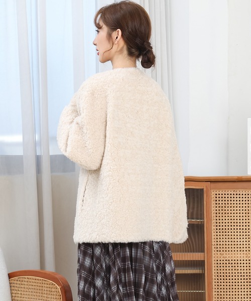 アイボリー ノーカラージャケット ポケット付き Anely ジャケット ノーカラージャケット ノーカラー ポンポン付き