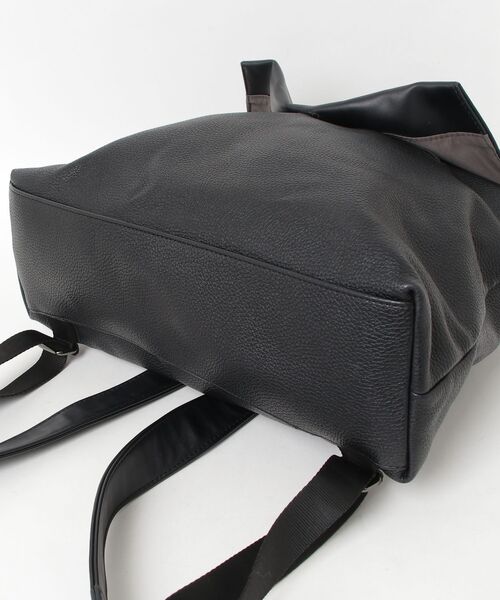 【美品】ear レザー リュック 黒 ブラック ear PAPILLONNER（イア パピヨネ） リュック - ブラック レディース