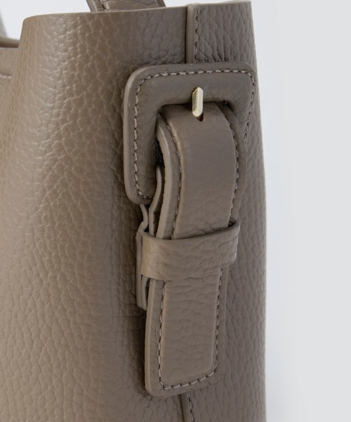 ショルダーバッグ バッグ ANELLI TURNLOCK MINI バッグ TAUPE レディースの画像