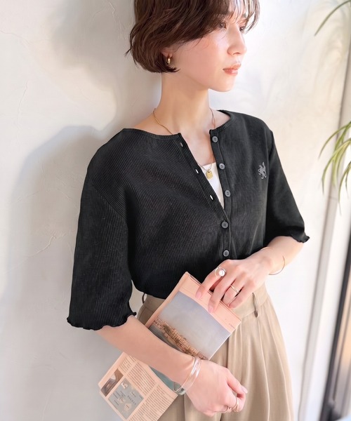 classicalelf（クラシカルエルフ） tシャツ 半袖 小さめ刺繍の上品さで