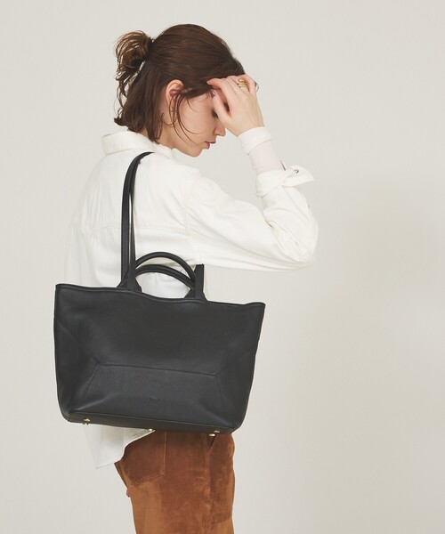【美品】LOWELL Things　ブラックレザートートバッグ(A4入ります！) LOWELL things（ロウェル シングス） トートバッグ Cleo/A4切替レザー
