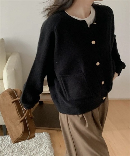 極美品✨ 希少✨ BURBERRYS  ニットカーディガン 金ボタン 130A 極美品✨ 希少✨ BURBERRYS ニットカーディガン 金ボタン 130A