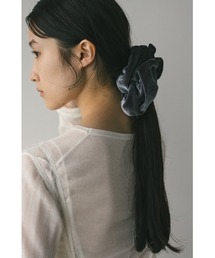 グレー ベルベット シュシュ ベルベット シュシュ - ベージュ | CHARLES & KEITH (チャールズ
