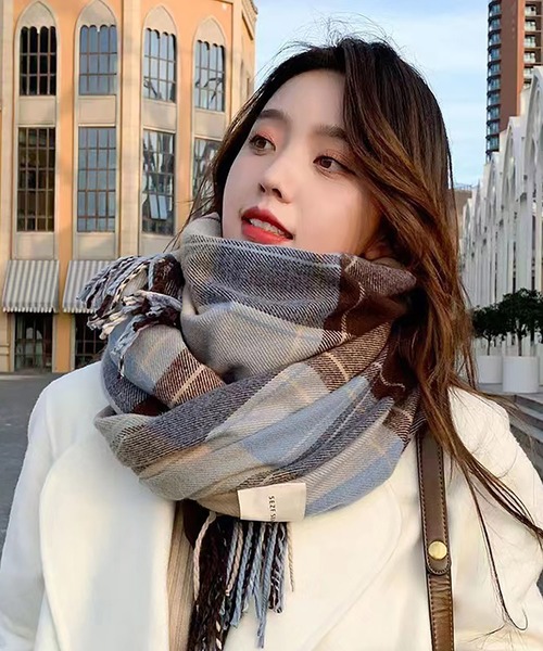 138etexのストール（マフラー）　美品 BLANC FICELLE マフラー ストール あったか チェックマフラ