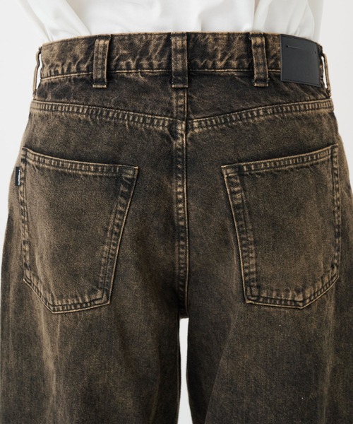 ジーンズ DRAPE OVER DENIM PANTS メンズの画像
