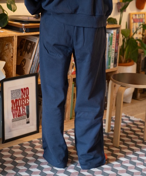 ワイドパンツ スウェットパンツ ジャージ ロゴ刺繍ワイドスウェットパンツ／ストレートシルエット × コットン100％ メンズ レディース | skoool | 05