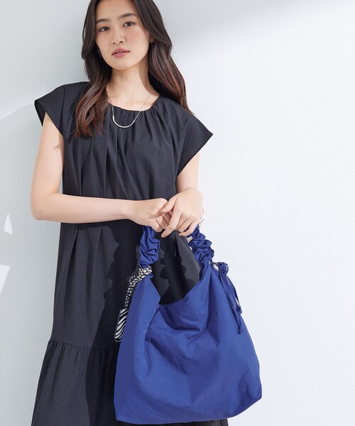 INDIVI（インディヴィ） ショルダーバッグ バッグ 「新色登場！超軽量