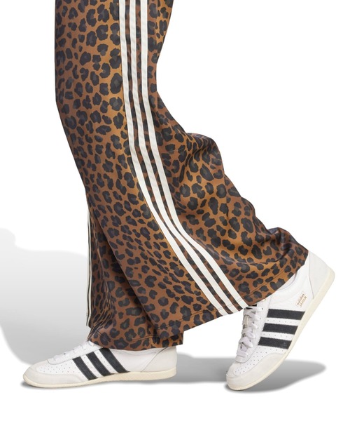  アディダス　ワイド レッグ サテンパンツ レオパード柄 adidas（アディダス） パンツ adidas WIDE LEG SATIN PANTS