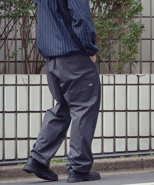 未着用Dickes スキニストレートカーゴパンツ 黒 Dickies（ディッキーズ） カーゴパンツ MENS LOOSE FIT STRAIGHT LEG