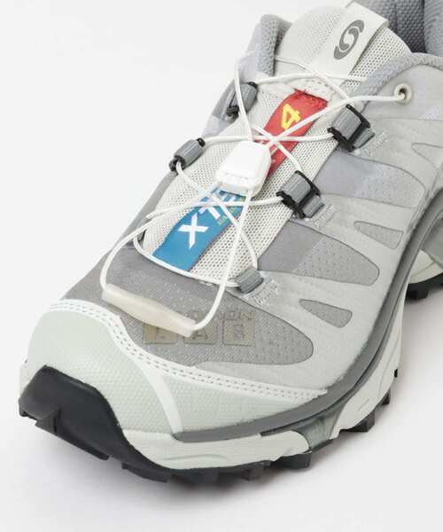 「SALOMON」 ローカットスニーカー 27.5 シルバー メンズの画像