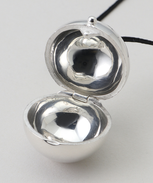 ネックレス 「ANNIKA INEZ/ アニカ イネズ」 Large Keepsake Sphere Pendan レディースの画像