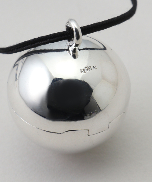 ネックレス 「ANNIKA INEZ/ アニカ イネズ」 Large Keepsake Sphere Pendan レディースの画像