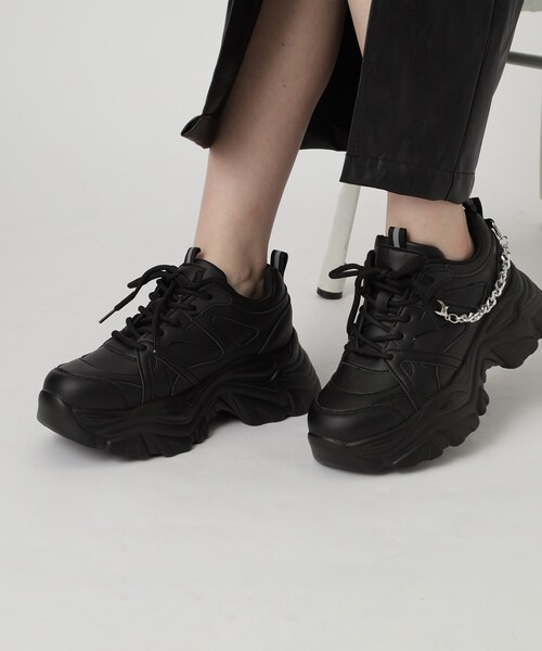 cs T&P（シーエスティーアンドピー） スニーカー 「2WAYチェーン付き