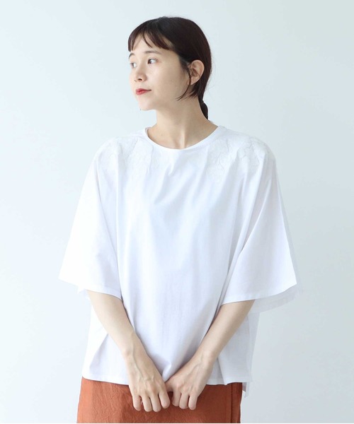 PRADA★フラワー刺繍 フレアースタイル コットン Tシャツ PRADA☆フラワー刺繍 フレアースタイル コットン Tシャツ