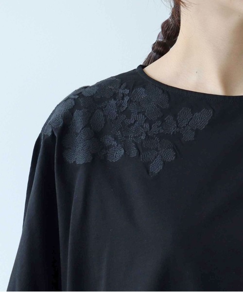 慈雨　刺繍　ゆったり　手洗い　花イラスト フレア裾 カットソー　Tシャツ 白 楽天市場】裾フレア トップス（Tシャツ・カットソー｜トップス