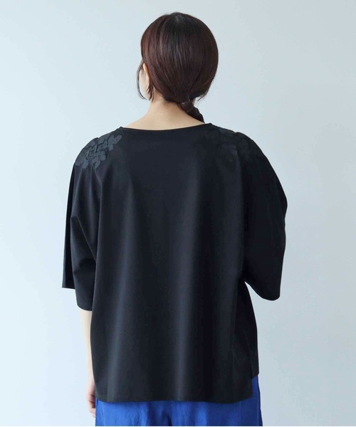yuni tシャツ 花刺繍 袖フレアTシャツ 1701CT018241 レディース