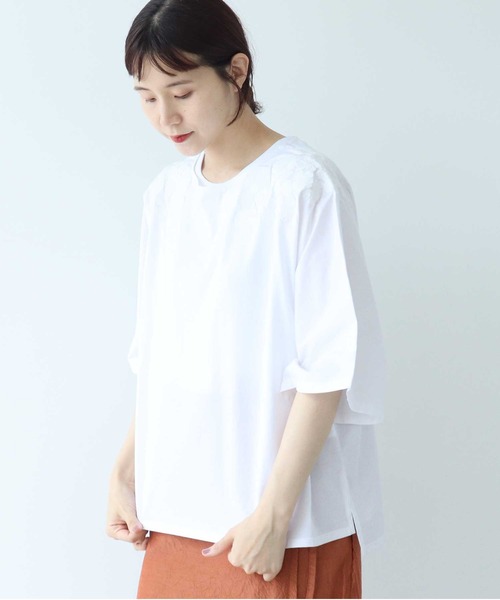 【ビアズリー】24SS イニシャルフレアTシャツ 美品 刺繍 白 半袖 yuni tシャツ 花刺繍 袖フレアTシャツ 1701CT018241 レディース
