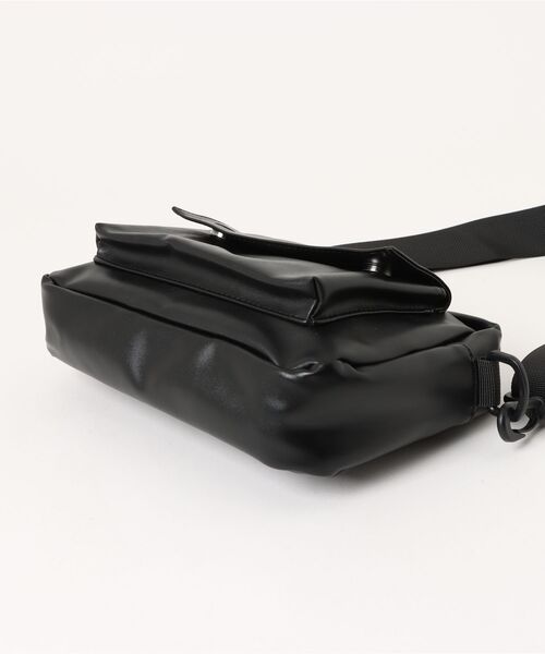 PORTER / オールレザー/スクエアショルダーバッグ/レザー/BLK/無地 ARTIFICIAL SWEETENER ショルダーバッグ 「 」 レザースクエア