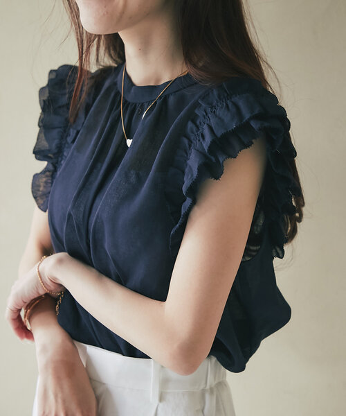 未使用　La boutique BonBon 半袖ブラウス　襟付きはブラウス La boutique Bonbon ブラウス シャツ 「小顔効果」アシメビッグ