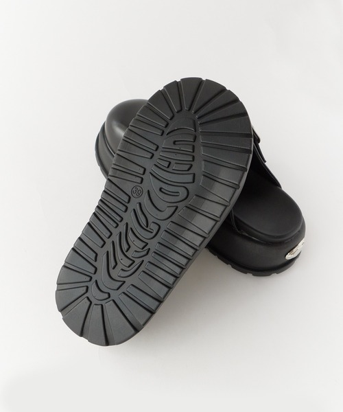 サンダル・ミュール MATELASSE' LEATHER SLIDES ミュールサンダル （黒カーフ）DIANA F by WELLFIT