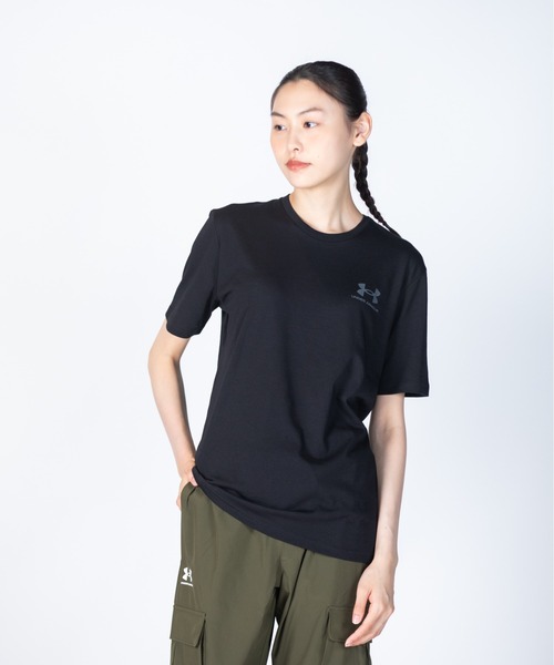 [アンダーアーマー] スポーツスタイル レフトチェストショートスリーブ(トレーニング/Tシャツ) 1326799 メンズ SLE/BLK 日本 MD (日本サイズM相
