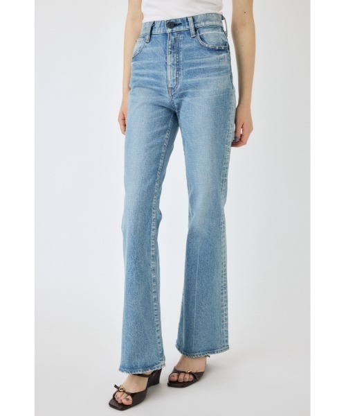 moussy MVS L/BLU FLARE(L) デニムパンツ MOUSSY（マウジー）の「MVS FLARE L／BLU（デニムパンツ）」 - WEAR
