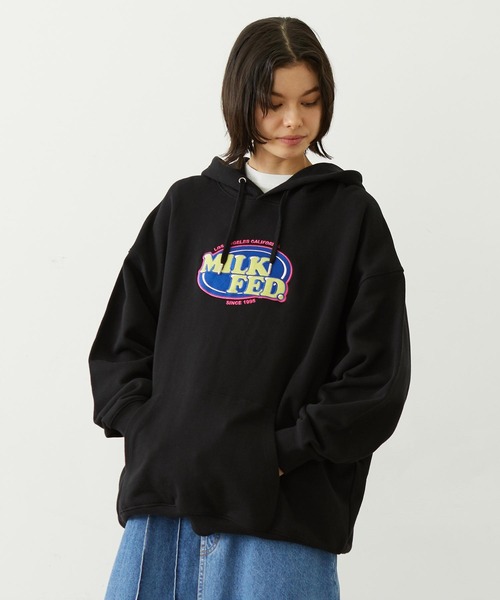 MILKFED.（ミルクフェド） パーカー OVAL LOGO WIDE HOODIE SWEAT 
