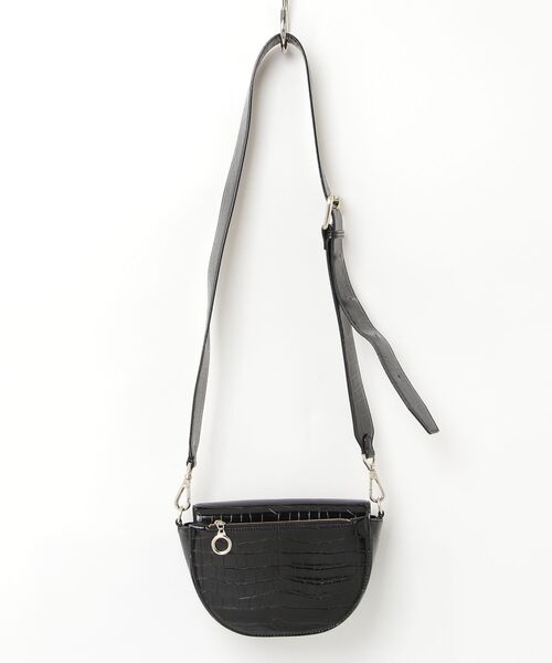 DIANA ショルダーバッグ ブラック DIANA（ダイアナ） ショルダーバッグ - ブラック レディース