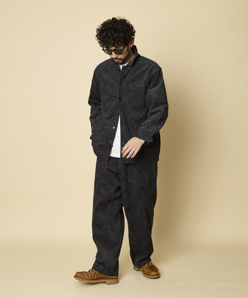 送料込　FREAK'S STORE　総柄プリント リラックスフィット コーデュロイ シャツジャケット FREAK'S STORE（フリークスストア） シャツ 総柄 プリント ライト