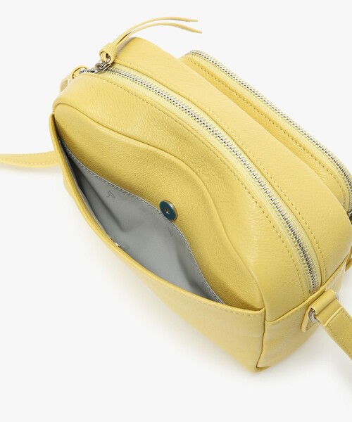 新品 未使用 アニエスベー ショルダーバッグ 21-22031420 agnes b.（アニエスベー） ショルダーバッグ バッグ レザーショルダー