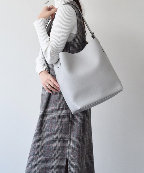 ショルダーバッグ バッグ 「RIPANI」レザーショルダーバッグ(Q46356) レディースの画像