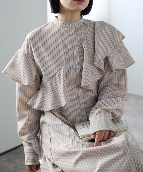 【ROKSANDA】ノーカラー ラッフル ストライプ OXシャツワンピース ストライプ柄ワンピース（シャツワンピース）｜antiqua