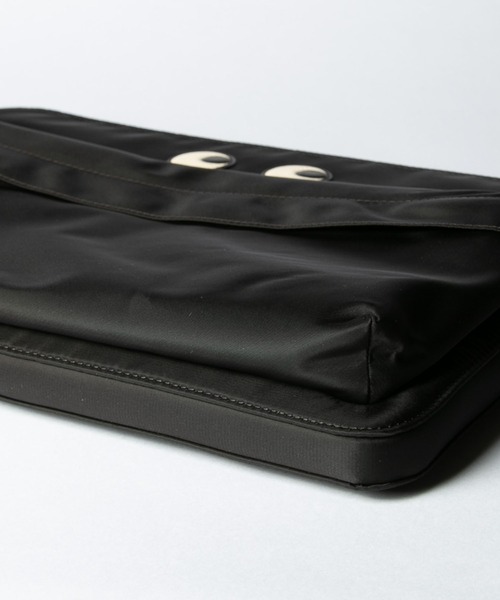 ANYA HINDMARCH（アニヤ・ハインドマーチ） タブレットケース ANYA