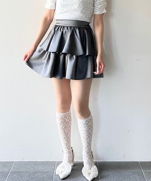 新品ナインNINEティアードフリルミニスカート花柄ピンク100%シルクサテン派手 NINEのフリマアイテム一覧