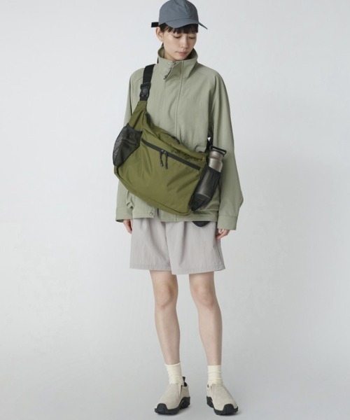 snow peak ショルダーバッグ Everyday Use Middle Shoulder Bag