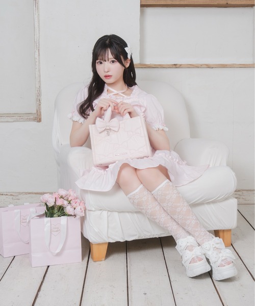 Honey Cinnamon ショルダーバッグ バッグ リボンチャーム付き