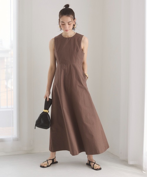 未使用！ARMANI COLLEZIONI ノースリーブワンピース 44 ANGIE ワンピース バックオープンノースリーブワンピース