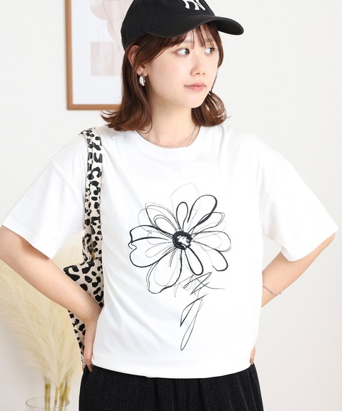 tシャツ BRODIAEA フラワー刺繍×プリント半袖Tシャツ レディース