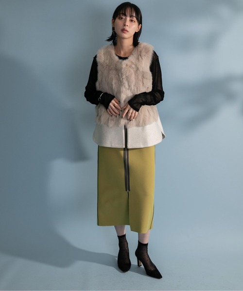 エイミーロウ　中綿ベスト　✨新品未使用✨ Eimee Law（エイミーロウ） ニットベスト 84321F レディース フリル