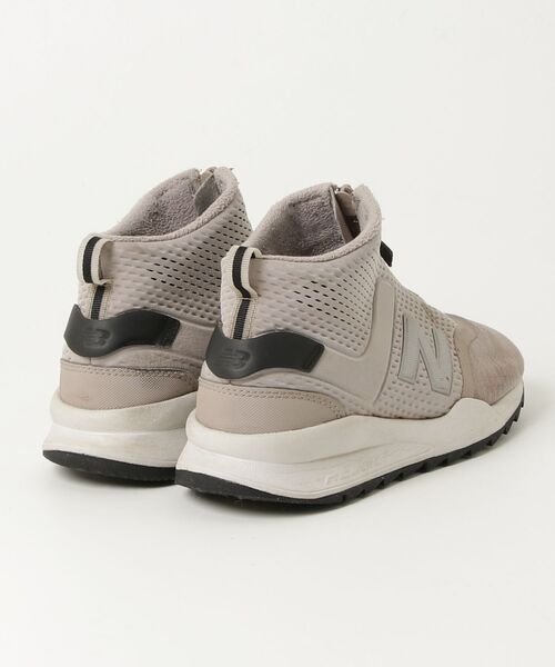 New Balance（ニューバランス） ハイカットスニーカー 22.5cm ベージュ