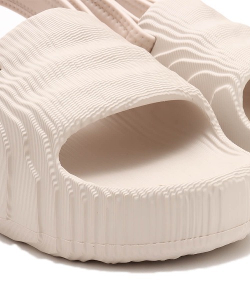 [ADIDAS] サンダル アディレッタ ADILETTE 22 XLG W ホワイト アディダス アディレッタ 22 XLG サンダル / Adilette 22 XLG