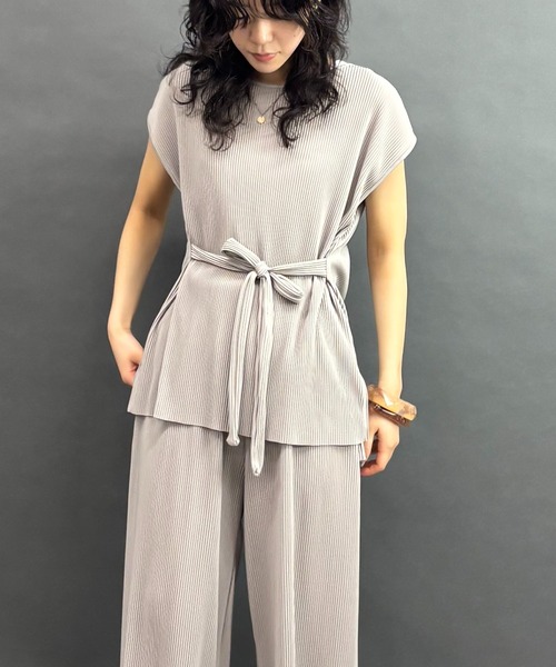 NICOLE white（ニコルホワイト） ワンピース 「セットアップ」プル 