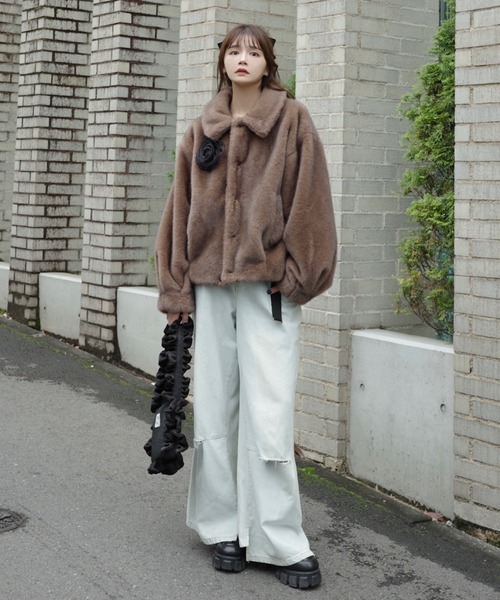 コート アウター tulle brooch fur coat / コサージュ付きファーコート